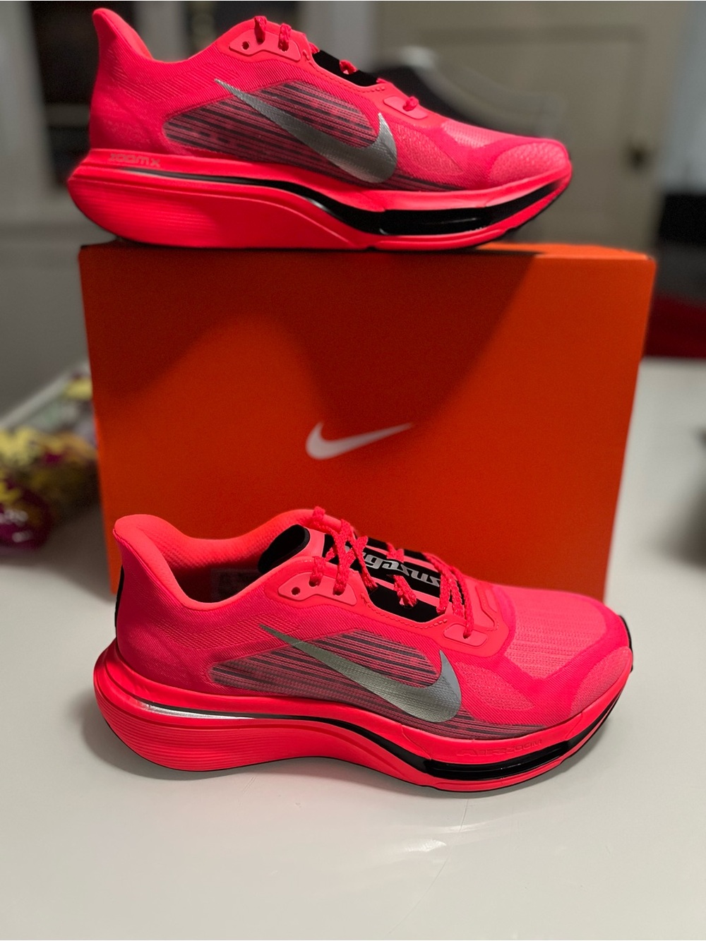 Nike Women's Pegasus Plus 2 Neon Pink Running Sneakers with Silver Swoosh - Picture 7 of 9